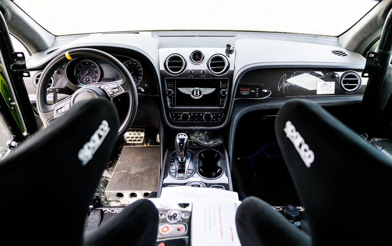 Illustration for article titled The 2019 Bentley Bentayga V8 Is the Most Opulent Way to Haul Your Stuff at 180 MPH